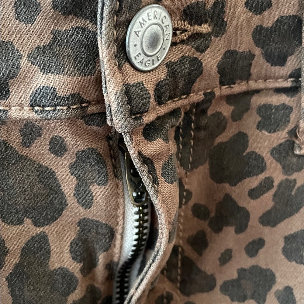 American Eagle Outfitters Cheetah Skinny Jeans 🦅🐆 - Picture 6 of 17